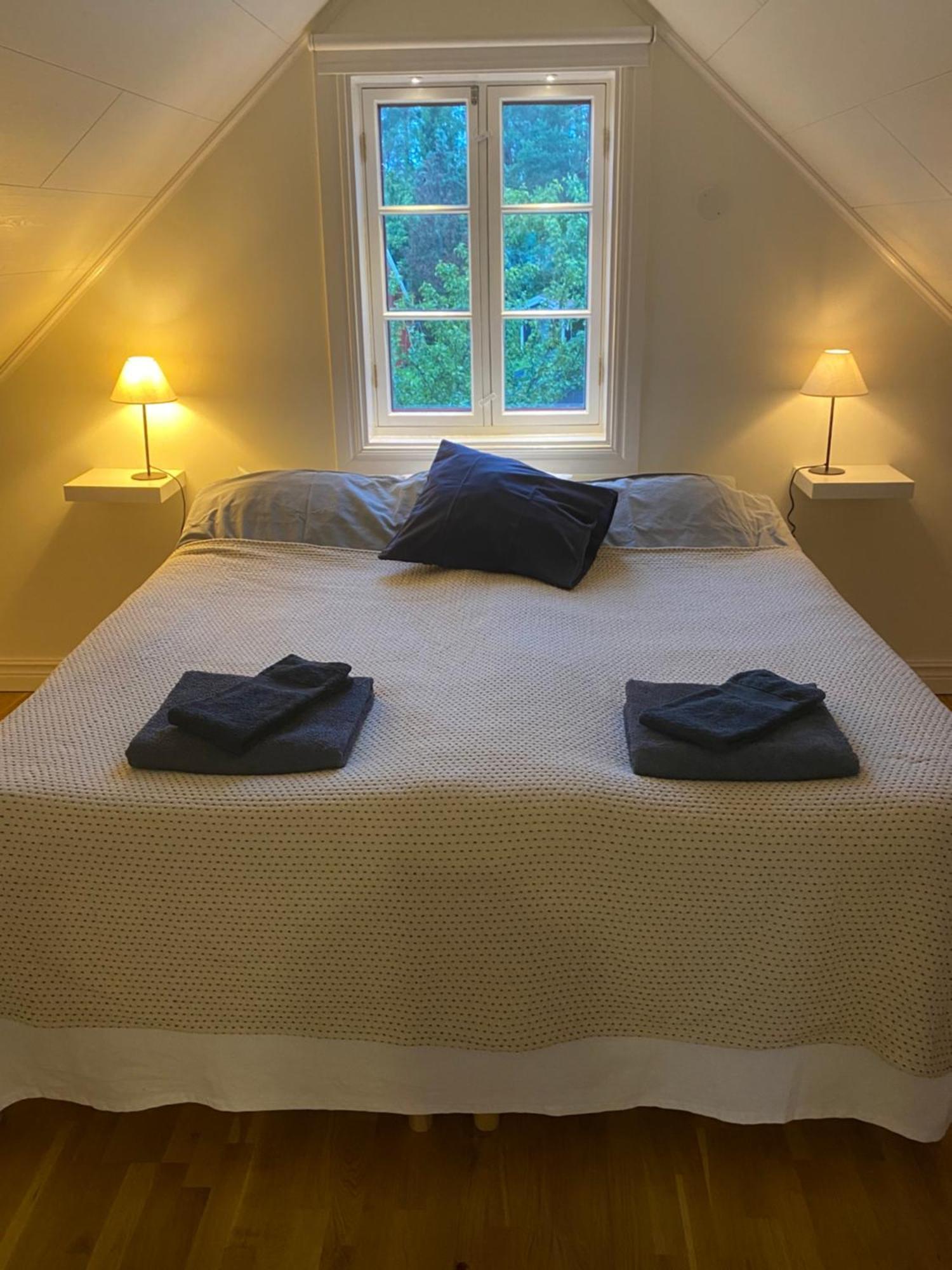 Villa Roeda Huset à Hallstahammar Extérieur photo